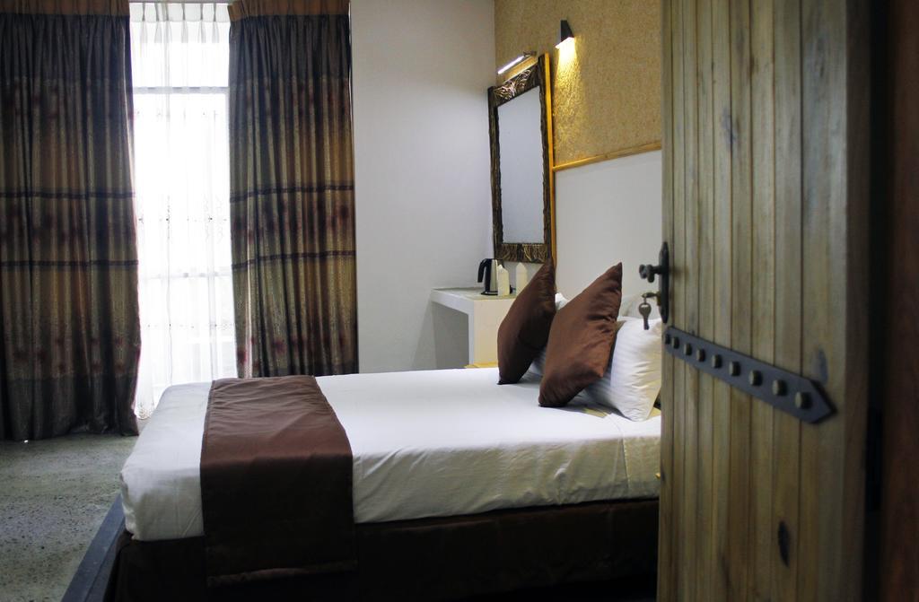 The Tenth Hotel Ella Bilik gambar