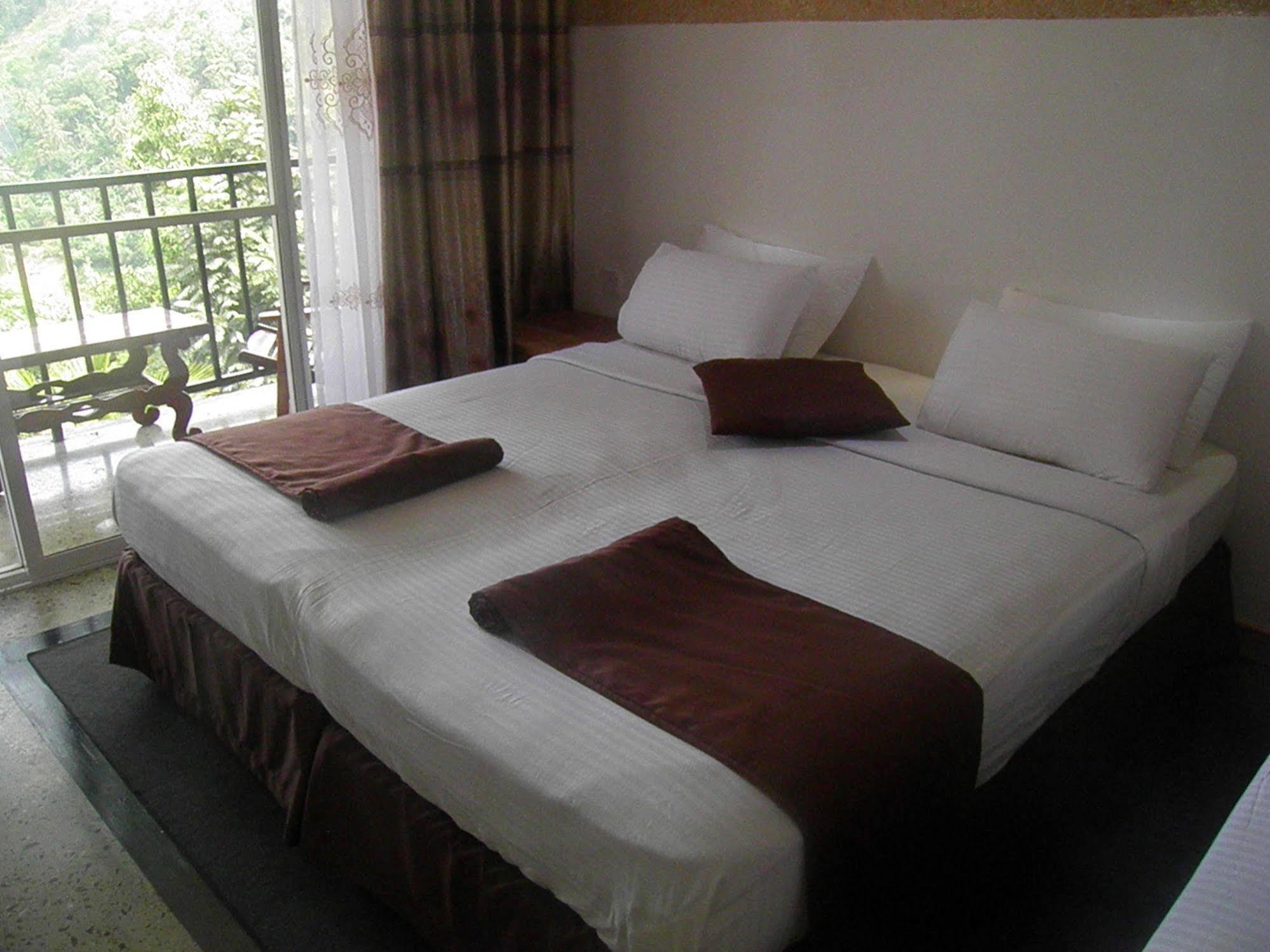 The Tenth Hotel Ella Luaran gambar